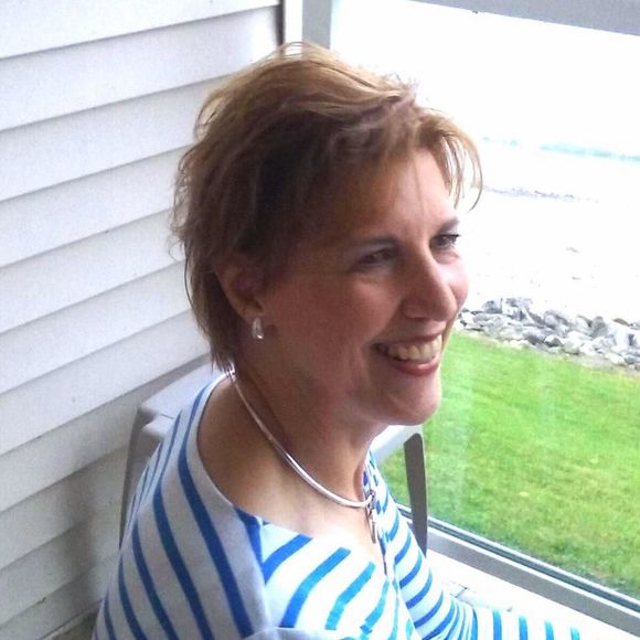 Meet your Posher, Carolyn - Picture 1 of 1